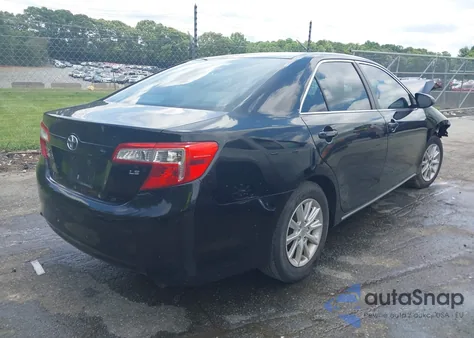 2012 Toyota Camry Le z USA, uszkodzony, nr VIN 4T1BF1FK8CU045623